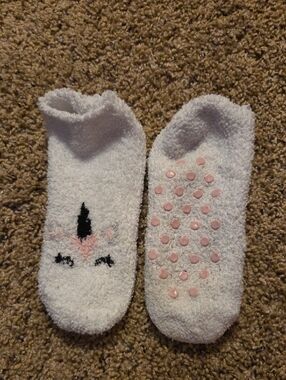 Cozy White Unicorn Grip Socks with Pink Dots